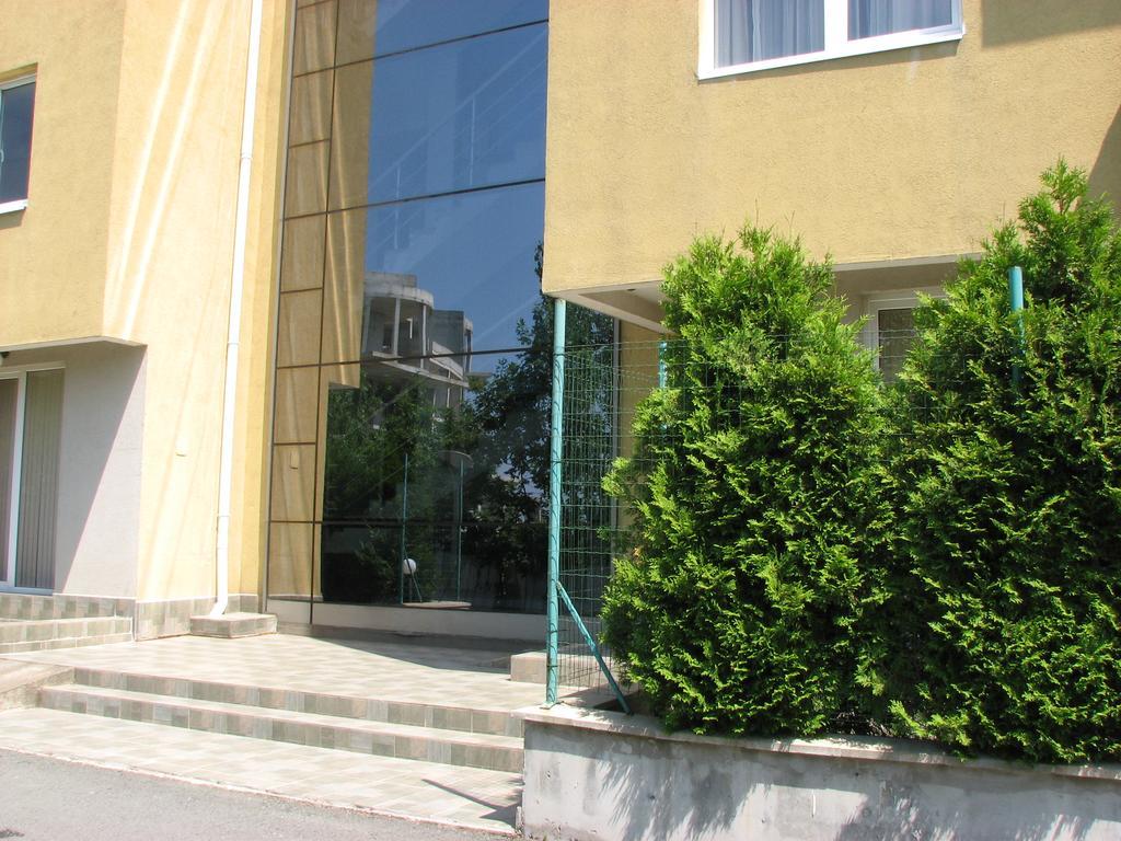 Two-Bedroom Apartment Donika تساريفو المظهر الخارجي الصورة